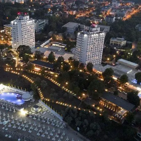 斯特星马雷 - 美杜萨酒店 酒店 艾福雷诺德